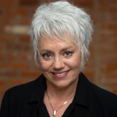 Jackie Vick Linkedin Headshot